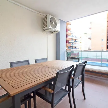 Global Properties, En La Playa De Canet d'En Berenguer